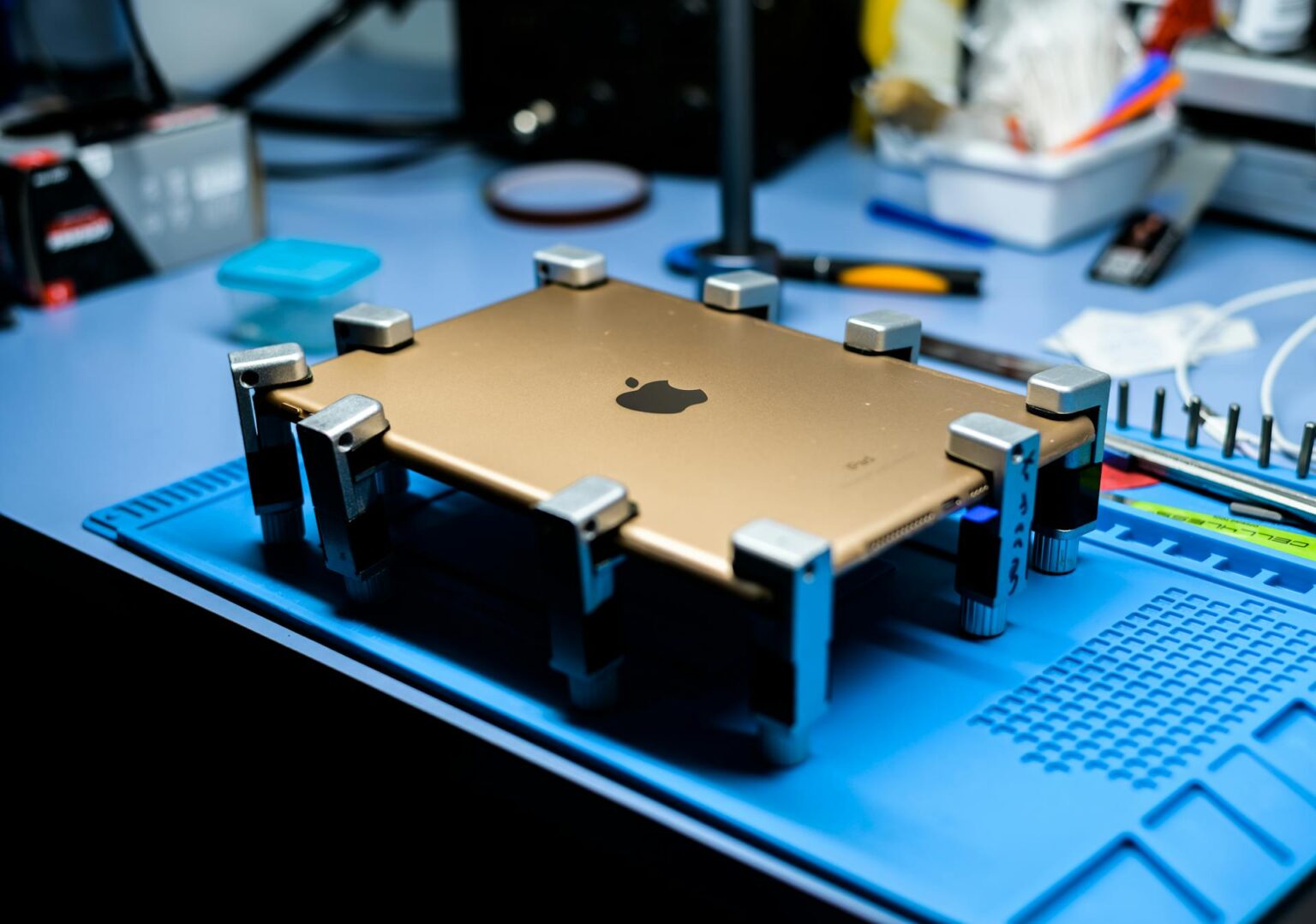 Professional iPad and tablet repair service
